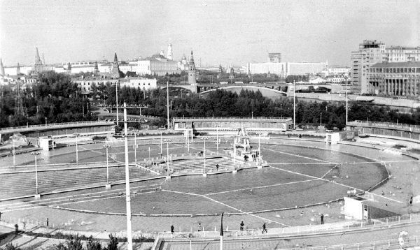 Николай Кружков - Высотки сталинской Москвы. Наследие эпохи